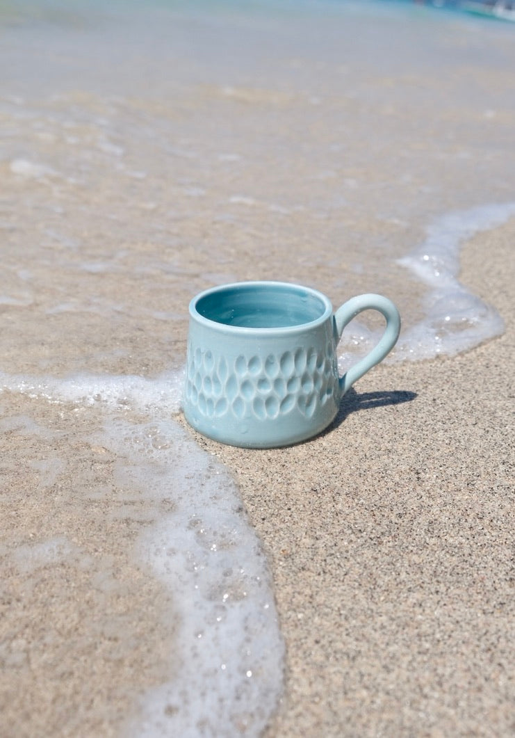 Island Hive Coffee Mug